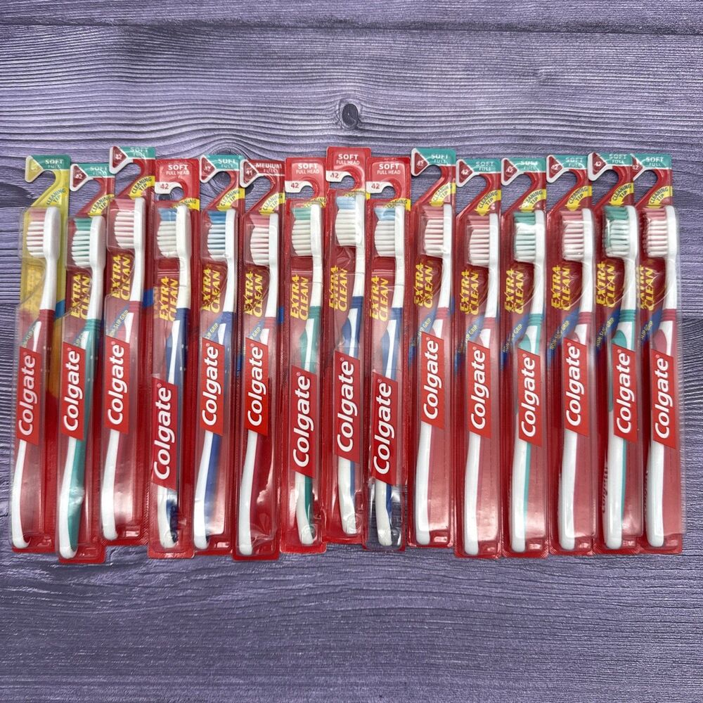 15 Colgate Toothbrush Extra Clean Soft Full Head 42 Cleaning Tip + Non-Slip Grip